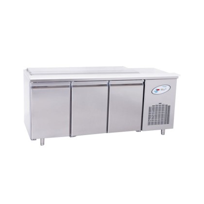 Masa rece 3 usi si 4 GN-uri 1/1-150 si capac